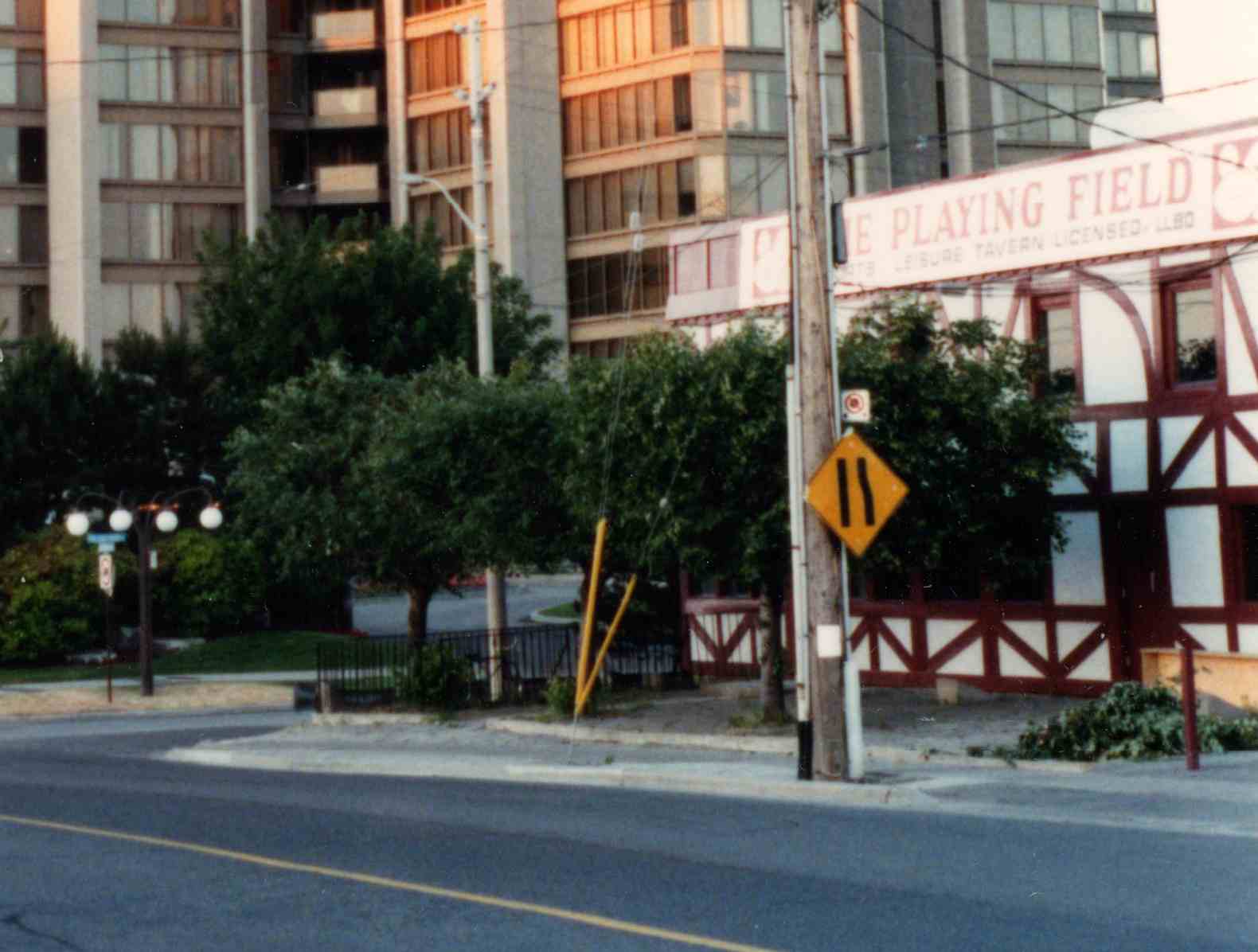 Lakeshore Coffee Shop, Humber Hotel, Humber House, John Duck's